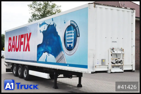 SDK 27, Koffer, Lager, Container, Hühnerstall, isoliert