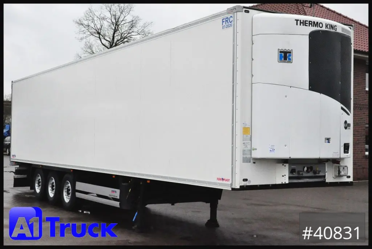 Schmitz - Kühlkoffer - Auflieger - Rohrbahnen Meat  SLXi 300 FRC, 3803 Stunden 