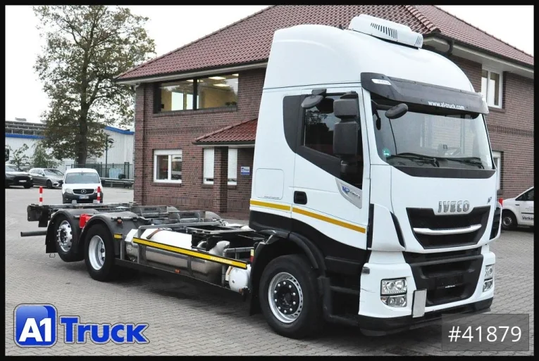 Iveco - BDF-Fahrzeug - LKW > 7.5 - Stralis, BDF, LNG  7,45, Multi, Lift-Lenkachse, 