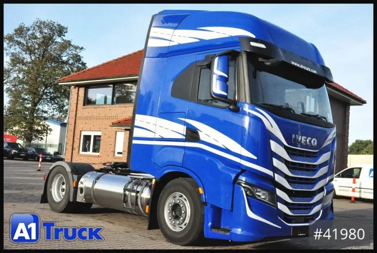 Iveco - Standard Sattelzugmaschine - Sattelzug - S-Way, LNG, Gas, Navi Intarder 